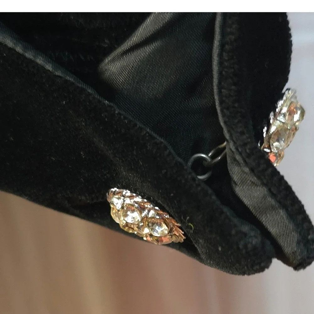 Vtg Henri Bendel‎ Black Velvet Skirt Suit Womens 10 Rhinestone Buttons Italy